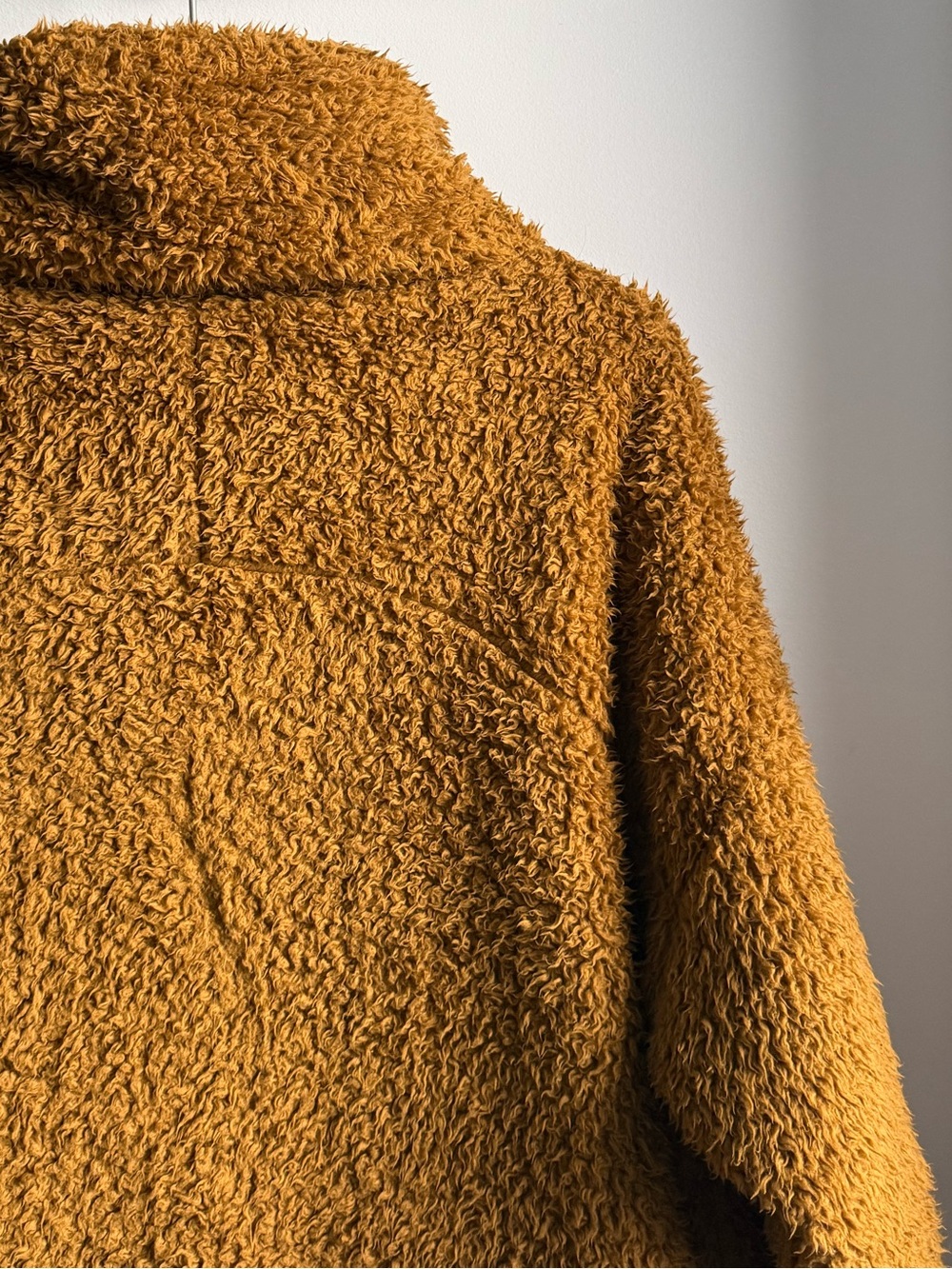 lululemon oh so sherpa jacket - Picture 7 of 16